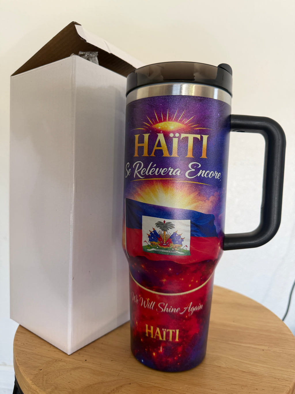 Stanley Custom Cup 40oz,Fet Ak Lanmou pou Drapo nou