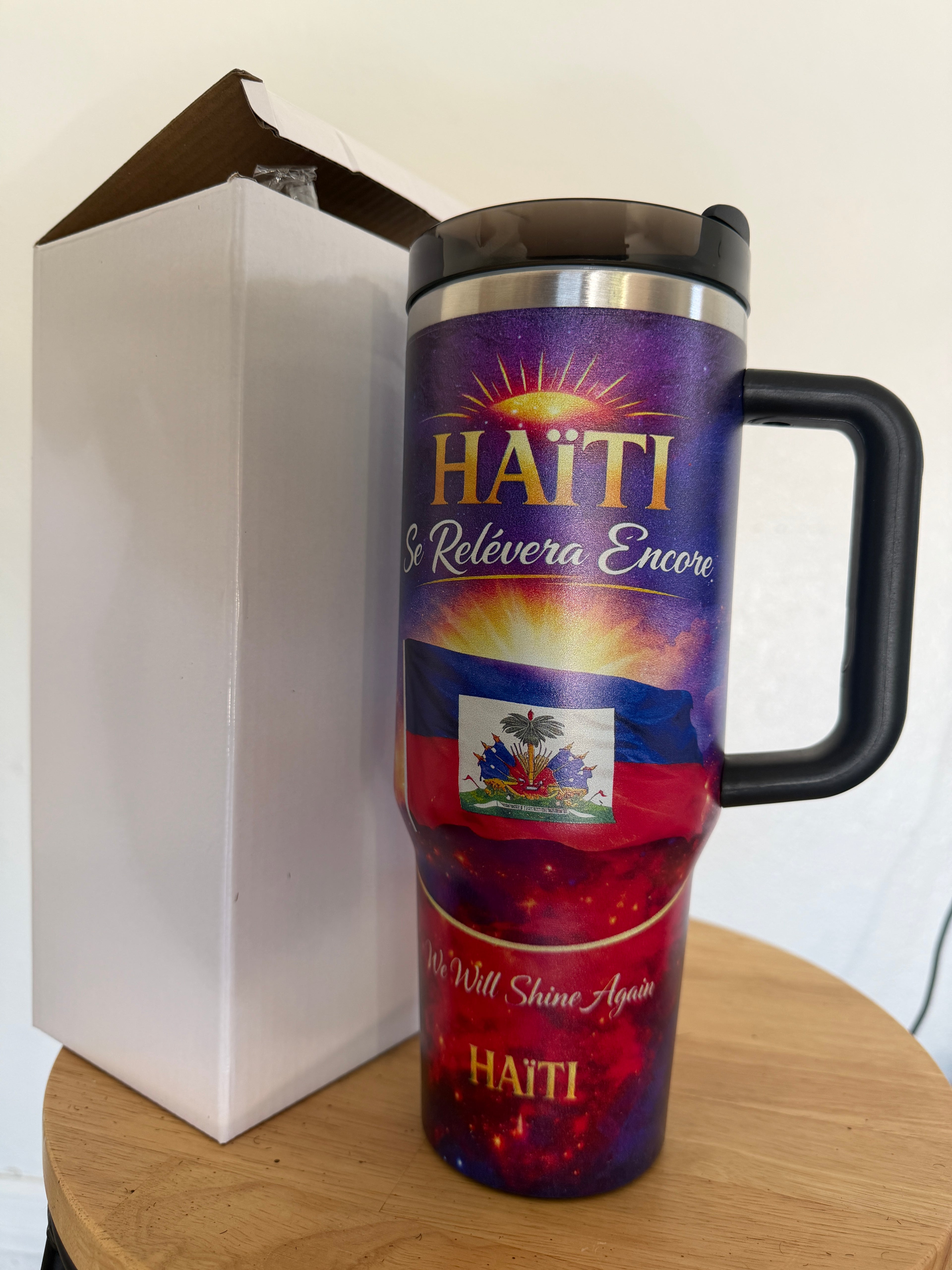 Stanley Custom Cup 40oz,Fet Ak Lanmou pou Drapo nou