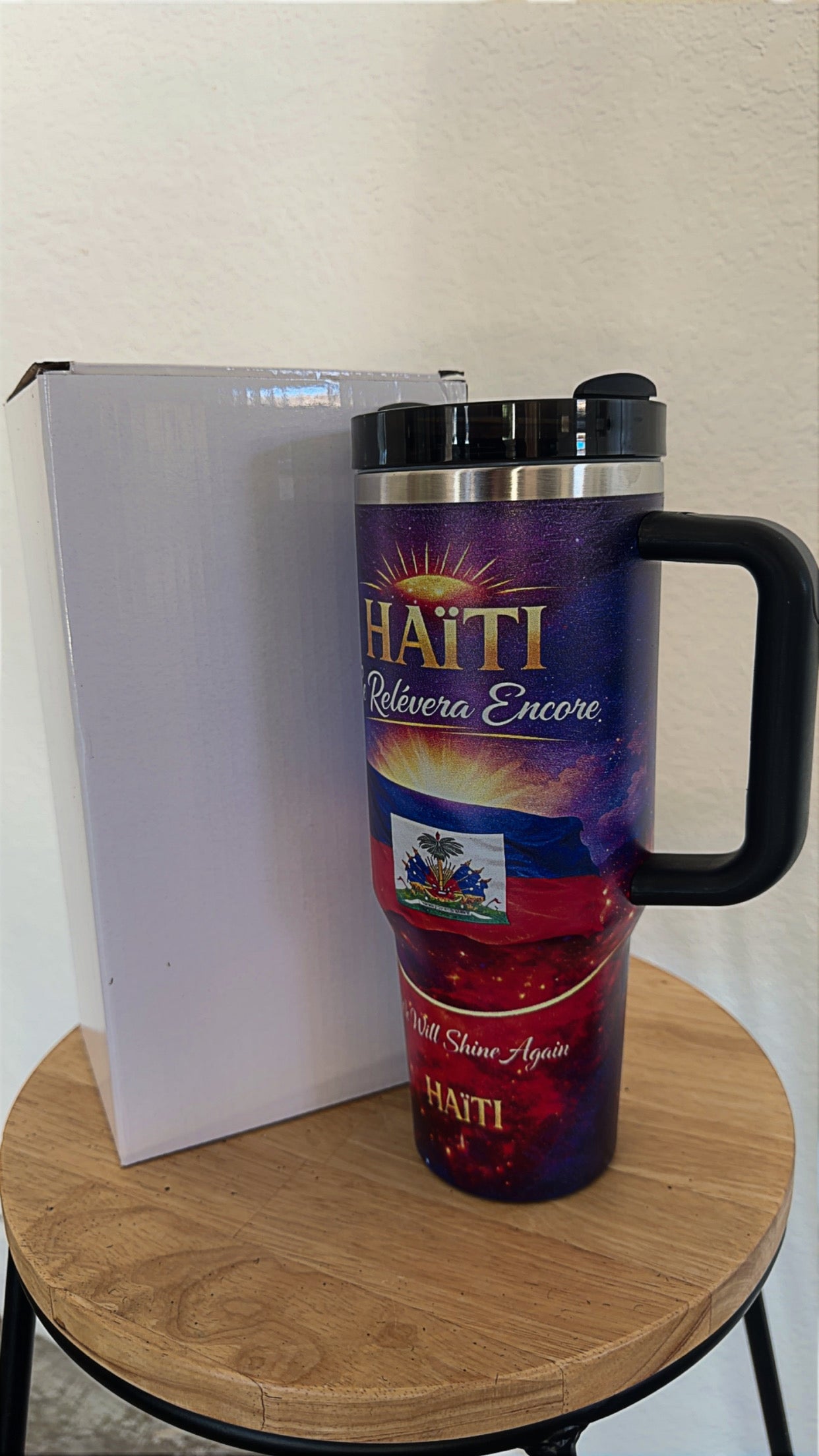 Stanley Custom Cup 40oz,Fet Ak Lanmou pou Drapo nou